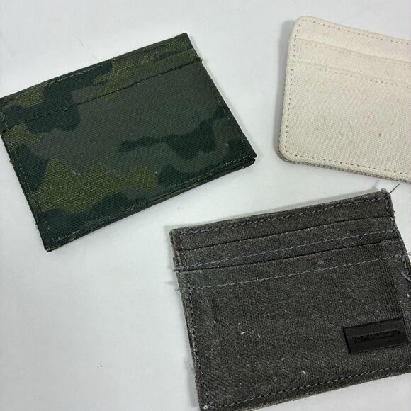 TO THE MARKET 3 Camouflage Camo Slim Card Holder Wallet NEW * Dirty Spots - Picture 2 of 4
